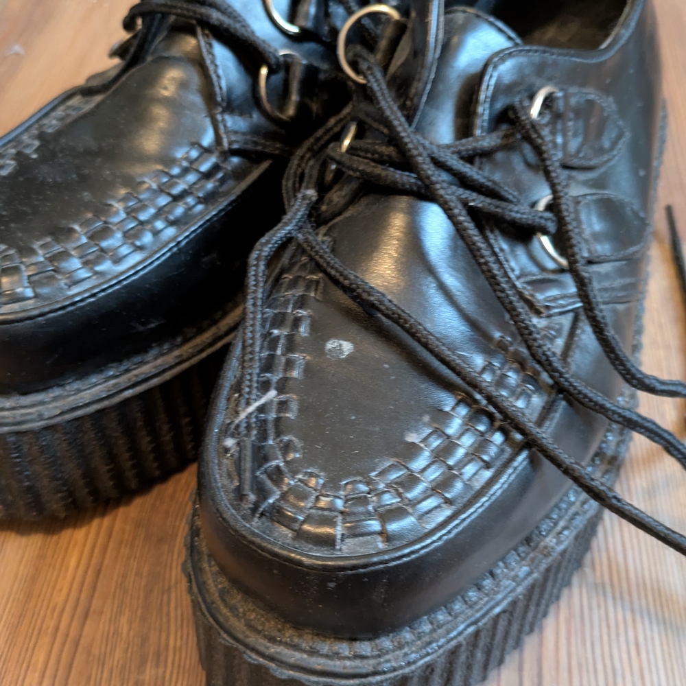 WOMEN'S Black Leather Platform Lace-Up Shoes